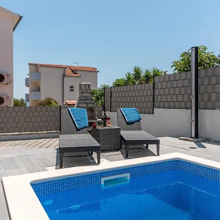 Apartmán Poolside Two Bedroom Julija Trogir