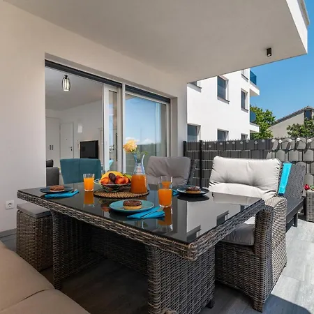 Apartmán Poolside Two Bedroom Julija Trogir